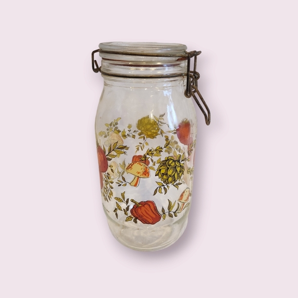 Mid Century Kitchen Canister set (mushrooms + tomatoes) - Picture 9 of 9